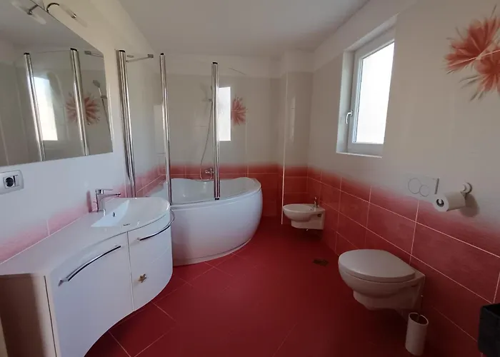 度假居 Pocitniska Hisa Kapitanovse Ajdovščina