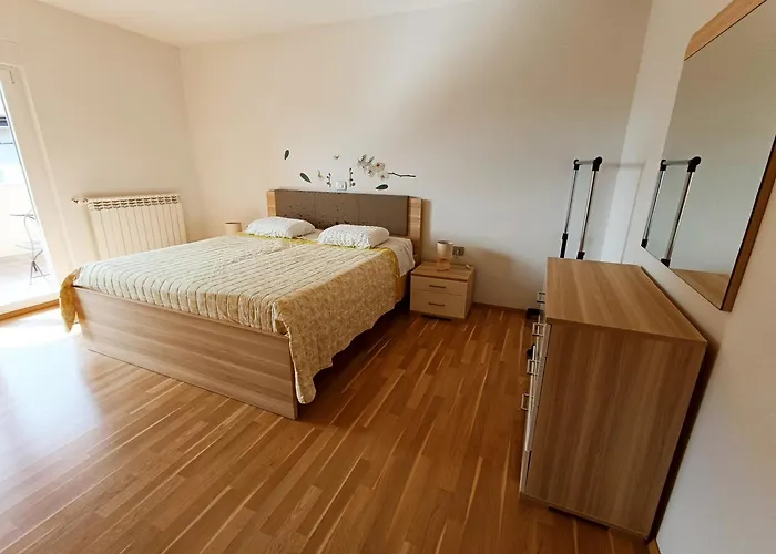 Pocitniska Hisa Kapitanovse Nyaraló Ajdovščina